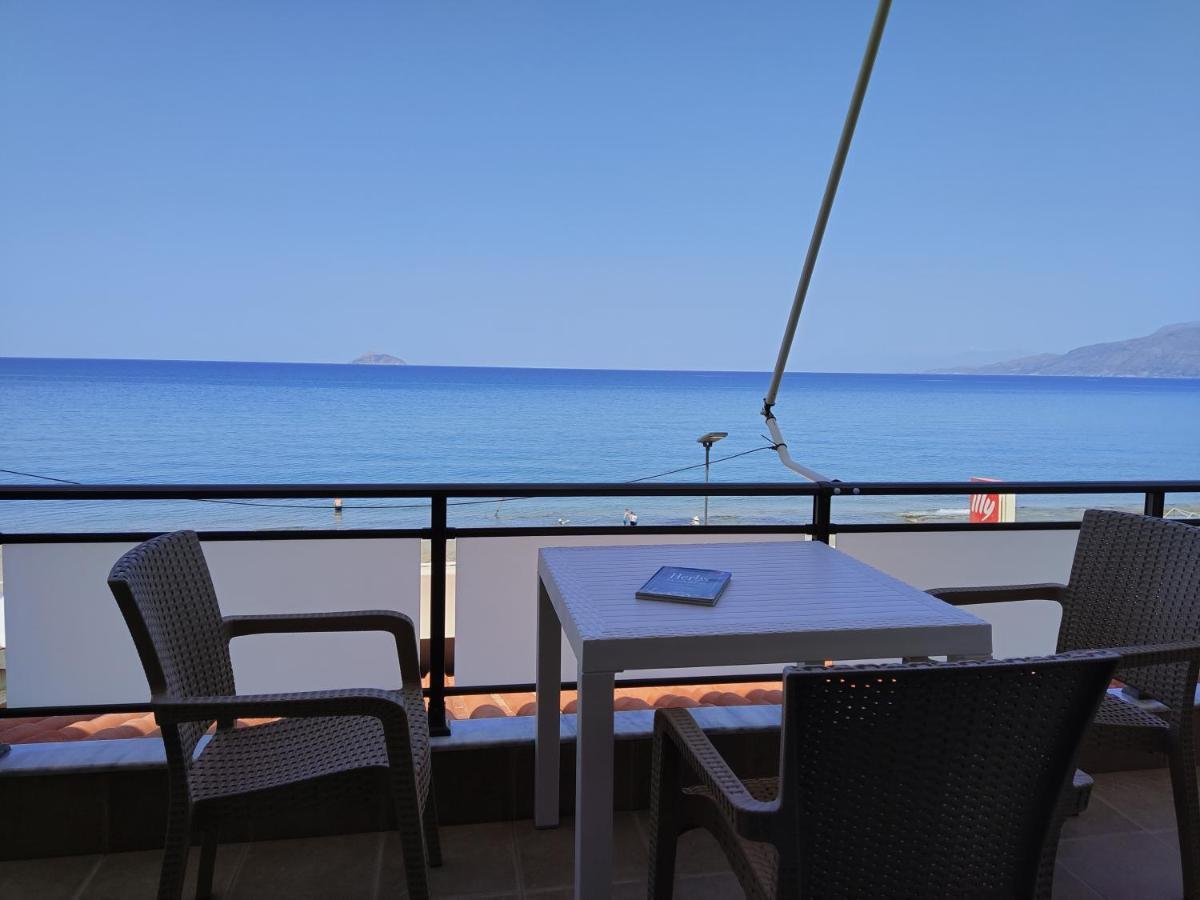 Villa Golden Ammos Sea View Каламаки Екстериор снимка