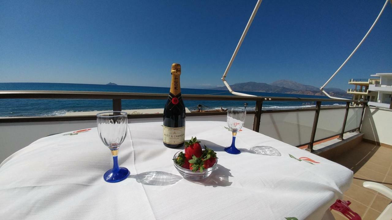 Villa Golden Ammos Sea View Каламаки Екстериор снимка