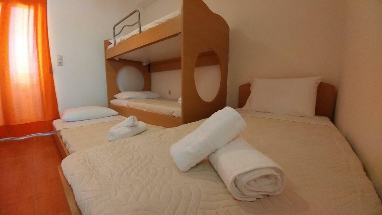Villa Golden Ammos Sea View Каламаки Екстериор снимка