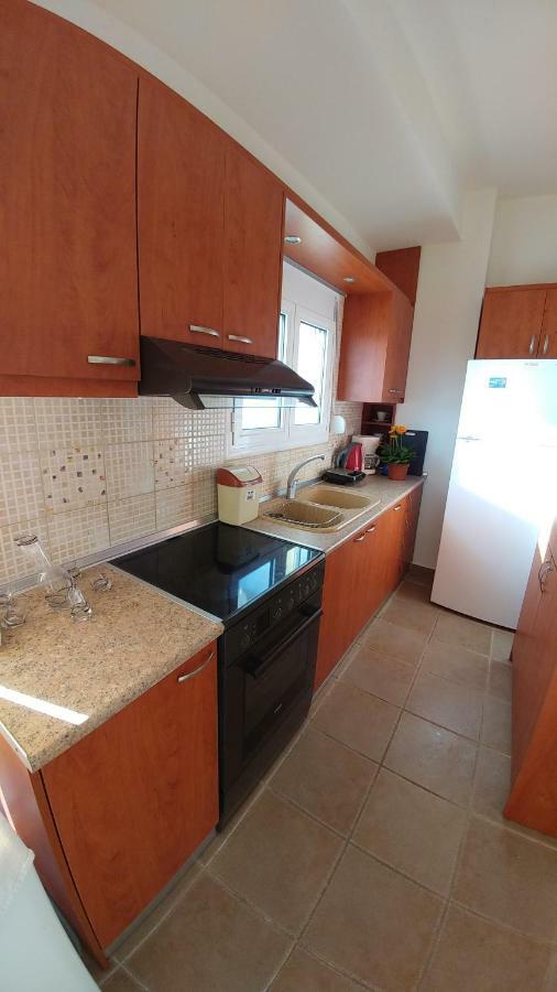 Villa Golden Ammos Sea View Каламаки Екстериор снимка